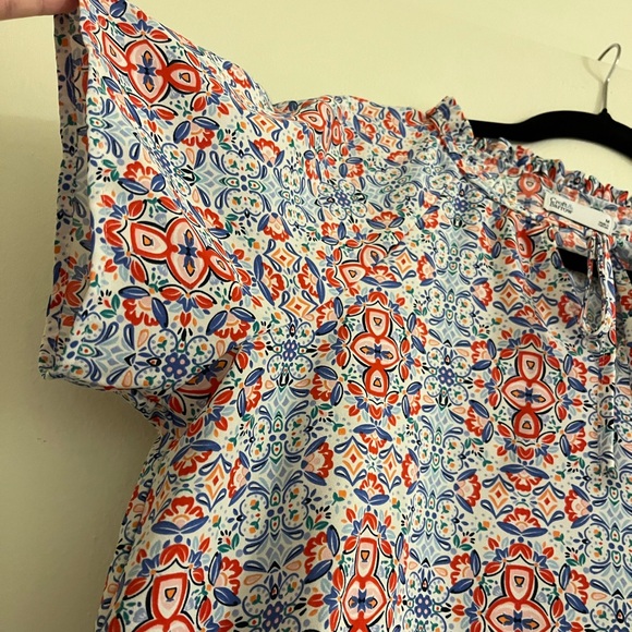 Croft & Barrow Red and Blue Patterned Blouse - Picture 2 of 4